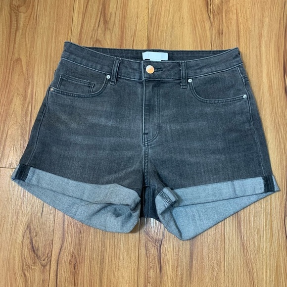 H&M Faded Black High Rise Cuffed Hem Jean Shorts - Picture 8 of 8